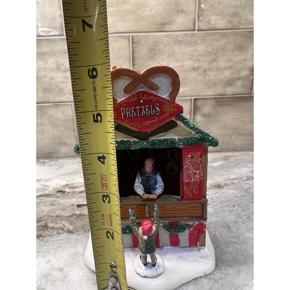 Lemax Pretzel Stand Christmas Village RARE xmas snow food stand decor Pretzels - Picture 11 of 15
